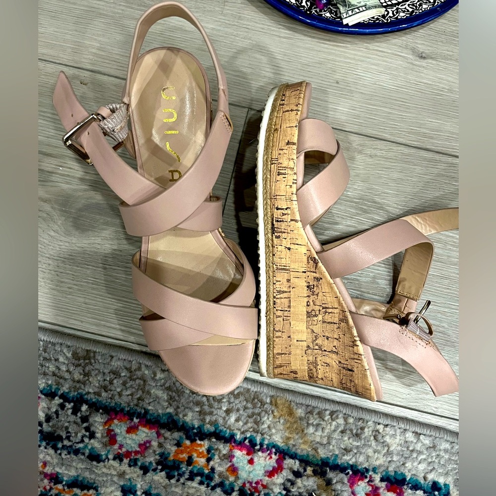 Unisa Wedges